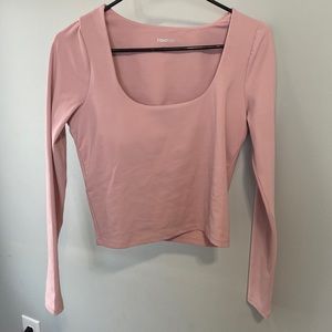 light pink cropped square neck contour pack sun shirt